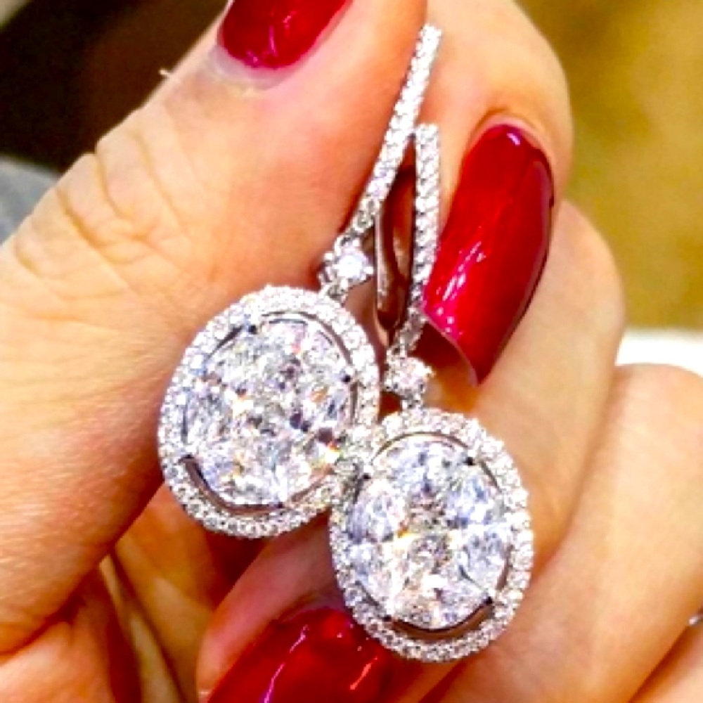 🆕18K White Gold Plated Oval Drop Earrings